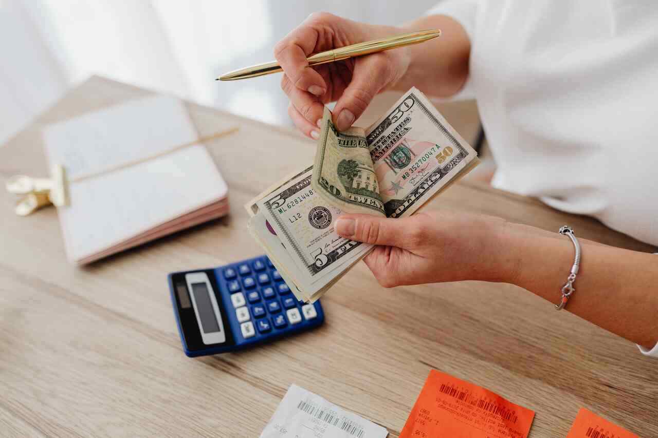 Personal Finance: How to Take Control of Your Finances in 10 Simple Steps